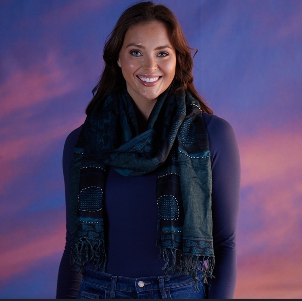 New! Jacquard Peacock Studded Scarf with Fringe – Elegant & Warm